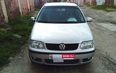 Volkswagen Polo III рестайлинг, 2001 год, 250 000 рублей, 2 фотография