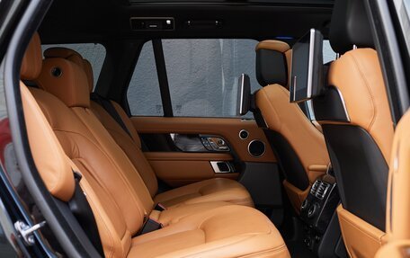 Land Rover Range Rover IV рестайлинг, 2019 год, 9 800 000 рублей, 12 фотография