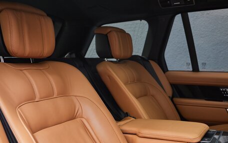 Land Rover Range Rover IV рестайлинг, 2019 год, 9 800 000 рублей, 13 фотография