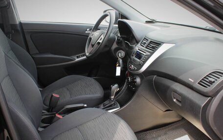 Hyundai Solaris II рестайлинг, 2016 год, 990 000 рублей, 12 фотография