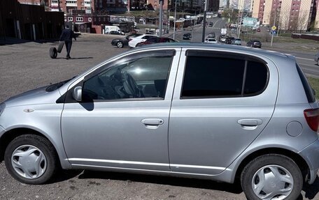Toyota Vitz, 2001 год, 470 000 рублей, 4 фотография
