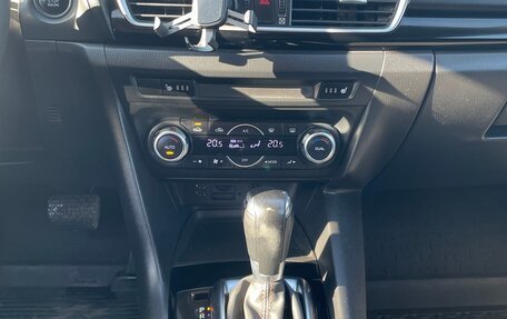 Mazda 3, 2013 год, 1 025 000 рублей, 9 фотография
