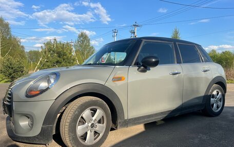 MINI Hatch, 2018 год, 1 500 000 рублей, 2 фотография