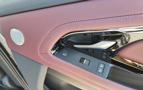 Land Rover Range Rover Evoque II, 2024 год, 7 000 000 рублей, 19 фотография