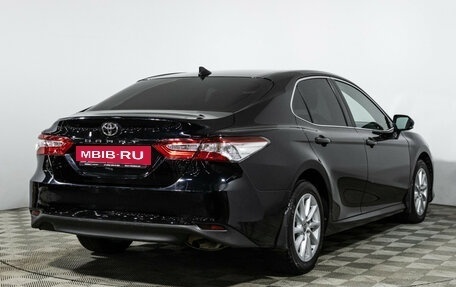 Toyota Camry, 2021 год, 2 449 700 рублей, 5 фотография