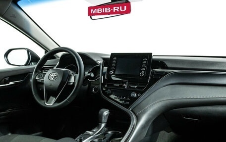 Toyota Camry, 2021 год, 2 449 700 рублей, 9 фотография