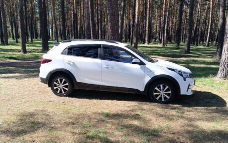 KIA Rio IV, 2021 год, 1 600 000 рублей, 1 фотография