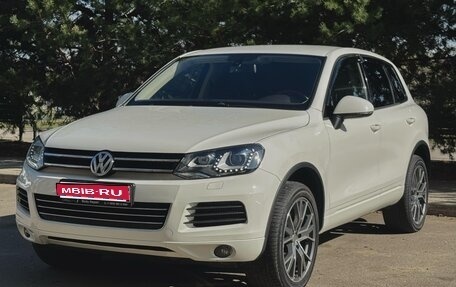 Volkswagen Touareg III, 2011 год, 1 900 000 рублей, 1 фотография
