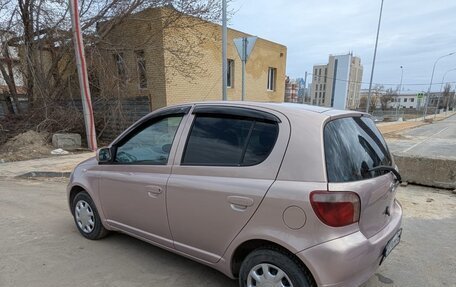 Toyota Vitz, 2000 год, 510 000 рублей, 2 фотография