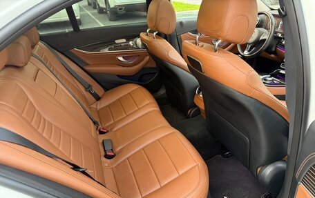 Mercedes-Benz E-Класс, 2018 год, 3 600 000 рублей, 12 фотография