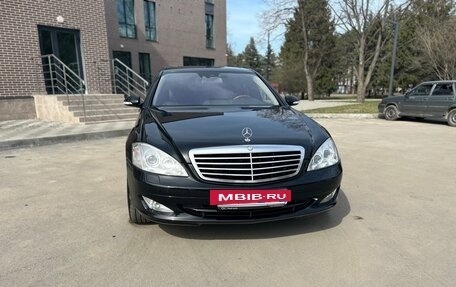 Mercedes-Benz S-Класс, 2007 год, 2 150 000 рублей, 2 фотография