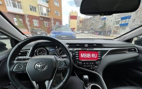 Toyota Camry, 2019 год, 3 400 000 рублей, 8 фотография