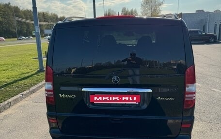 Mercedes-Benz Viano, 2014 год, 3 400 000 рублей, 30 фотография