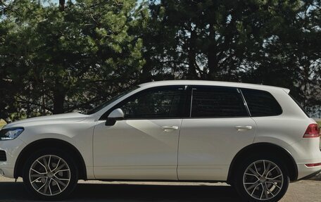 Volkswagen Touareg III, 2011 год, 1 900 000 рублей, 3 фотография