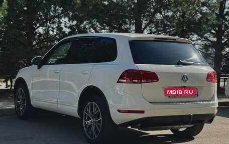 Volkswagen Touareg III, 2011 год, 1 900 000 рублей, 5 фотография
