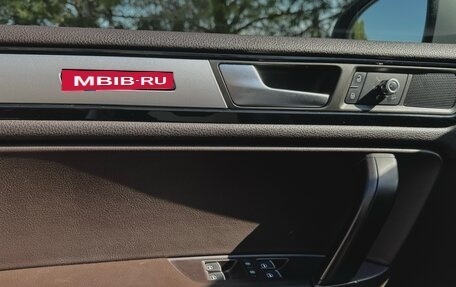 Volkswagen Touareg III, 2011 год, 1 900 000 рублей, 16 фотография