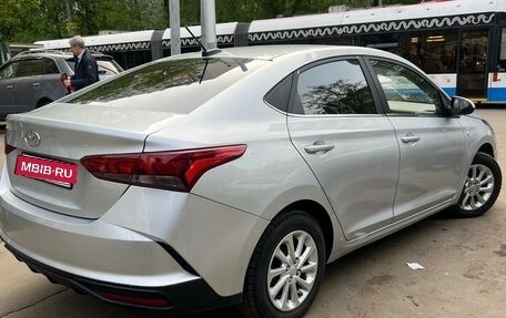 Hyundai Solaris II рестайлинг, 2021 год, 1 475 000 рублей, 3 фотография