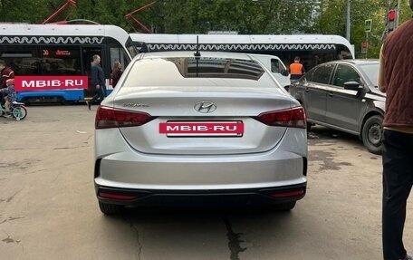 Hyundai Solaris II рестайлинг, 2021 год, 1 475 000 рублей, 4 фотография