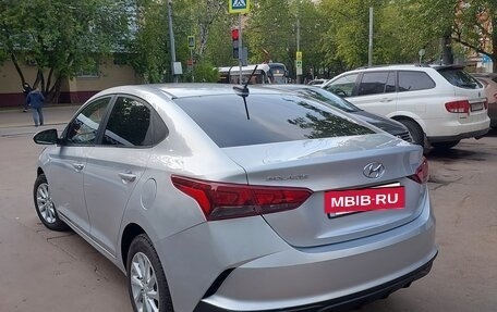Hyundai Solaris II рестайлинг, 2021 год, 1 475 000 рублей, 6 фотография