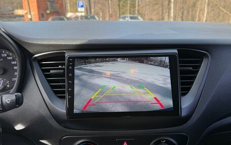 Hyundai Solaris II рестайлинг, 2018 год, 1 300 000 рублей, 20 фотография