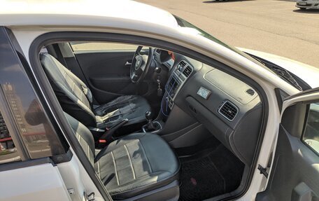 Volkswagen Polo VI (EU Market), 2013 год, 720 000 рублей, 15 фотография