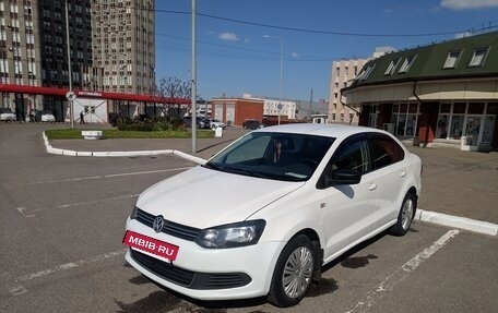 Volkswagen Polo VI (EU Market), 2013 год, 720 000 рублей, 3 фотография