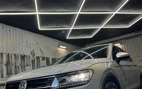 Volkswagen Tiguan II, 2018 год, 2 500 000 рублей, 10 фотография