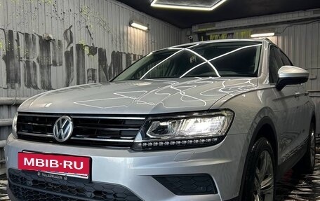 Volkswagen Tiguan II, 2018 год, 2 500 000 рублей, 7 фотография