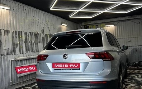 Volkswagen Tiguan II, 2018 год, 2 500 000 рублей, 17 фотография
