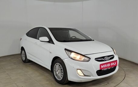 Hyundai Solaris II рестайлинг, 2012 год, 490 000 рублей, 3 фотография