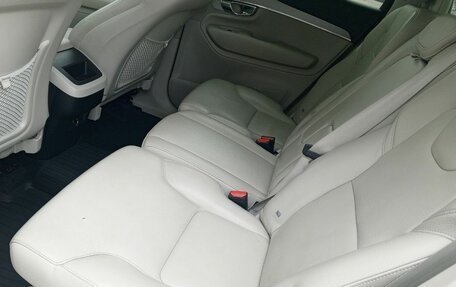 Volvo XC90 II рестайлинг, 2017 год, 3 220 000 рублей, 23 фотография
