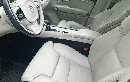Volvo XC90 II рестайлинг, 2017 год, 3 220 000 рублей, 21 фотография