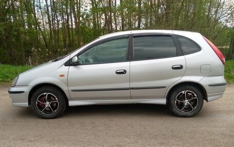 Nissan Almera Tino i, 2001 год, 510 000 рублей, 1 фотография