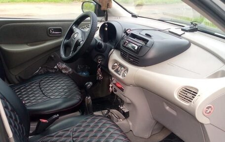 Nissan Almera Tino i, 2001 год, 510 000 рублей, 6 фотография