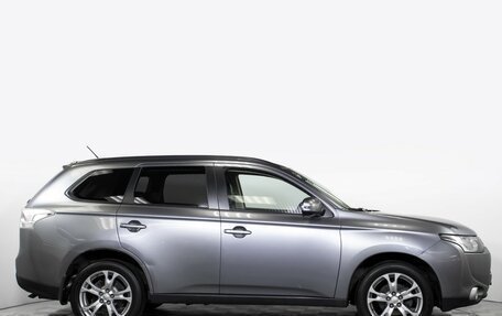 Mitsubishi Outlander III рестайлинг 3, 2012 год, 1 335 000 рублей, 4 фотография