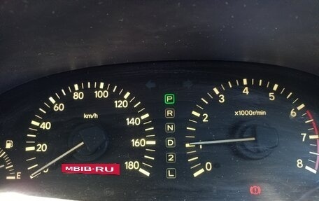 Toyota Ipsum II, 1999 год, 495 000 рублей, 18 фотография