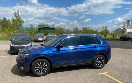 Volkswagen Tiguan II, 2019 год, 2 350 000 рублей, 4 фотография