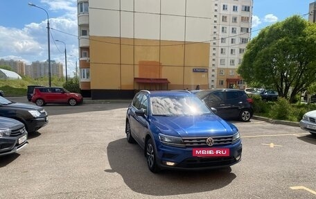 Volkswagen Tiguan II, 2019 год, 2 350 000 рублей, 2 фотография