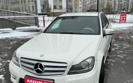 Mercedes-Benz C-Класс, 2012 год, 1 350 000 рублей, 1 фотография