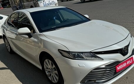 Toyota Camry, 2018 год, 2 770 000 рублей, 2 фотография