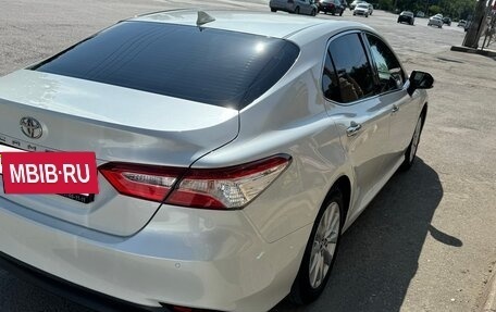 Toyota Camry, 2018 год, 2 770 000 рублей, 3 фотография