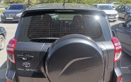 Toyota RAV4, 2011 год, 1 600 000 рублей, 2 фотография