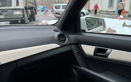 Mercedes-Benz C-Класс, 2012 год, 1 350 000 рублей, 6 фотография