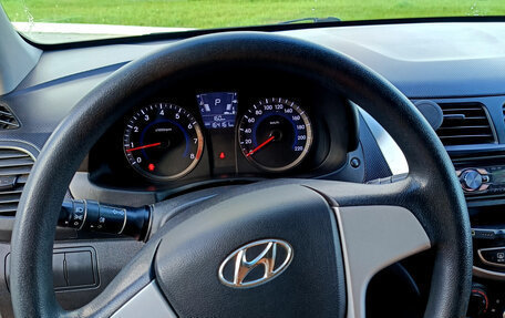 Hyundai Solaris II рестайлинг, 2012 год, 799 000 рублей, 5 фотография