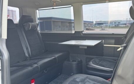 Volkswagen Multivan T6 рестайлинг, 2018 год, 4 600 000 рублей, 12 фотография
