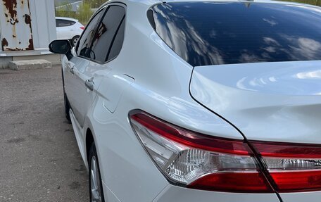 Toyota Camry, 2018 год, 2 950 000 рублей, 11 фотография