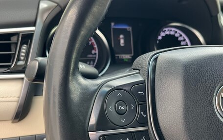 Toyota Camry, 2018 год, 2 950 000 рублей, 16 фотография