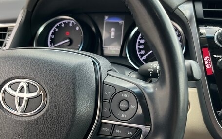 Toyota Camry, 2018 год, 2 950 000 рублей, 17 фотография