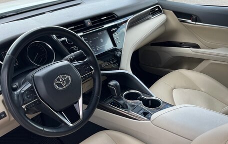 Toyota Camry, 2018 год, 2 950 000 рублей, 25 фотография
