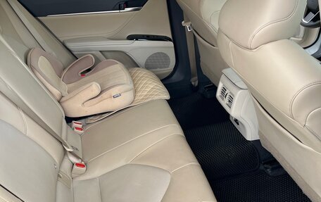 Toyota Camry, 2018 год, 2 950 000 рублей, 23 фотография